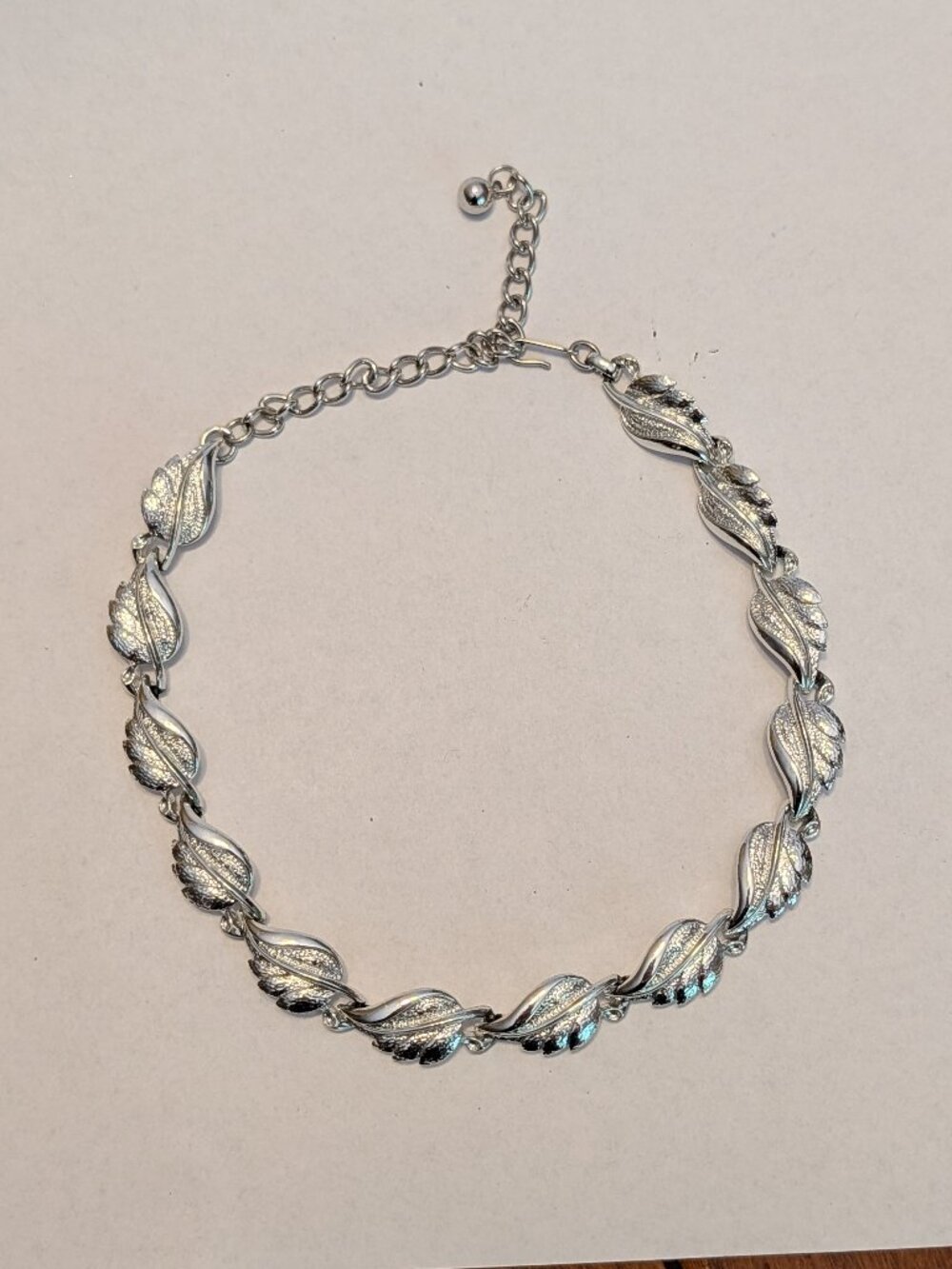 Vintage Coro Silver Tone Leaf Chain Bib Necklace Collar Choker Signed